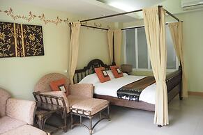 Villa Thongbura