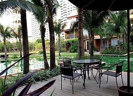 Villa Thongbura