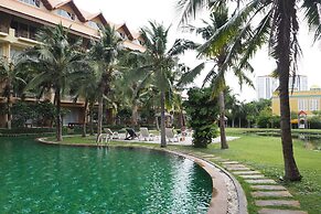 Villa Thongbura