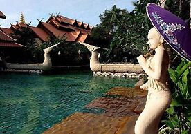 Villa Thongbura
