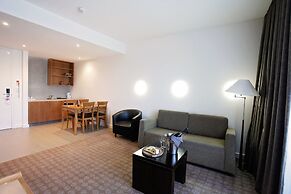 Golden Pebble Hotel