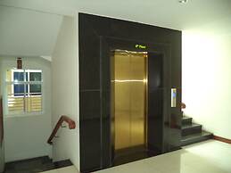 Go In Hotel
