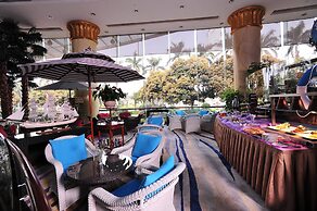 Royal Marina Plaza