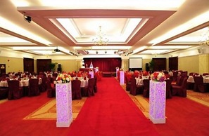 Royal Marina Plaza