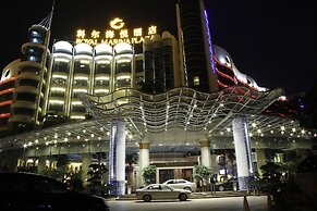 Royal Marina Plaza