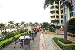 Royal Marina Plaza