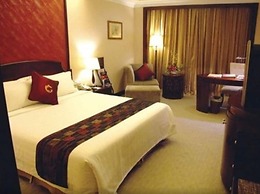 Royal Marina Plaza