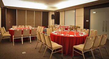 Limketkai Luxe Hotel