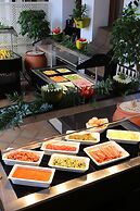 Ona Beverly Hills Suites