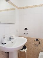 B&B Gisira