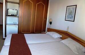 Hotel Luar