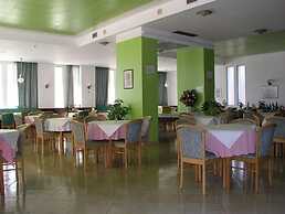 Hotel Luar