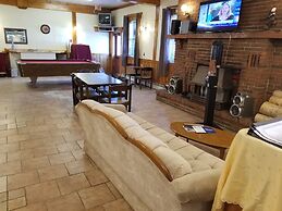 Englehart Inn