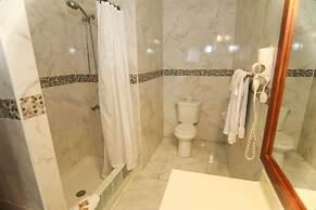 Rayon Hotel
