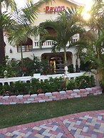 Rayon Hotel