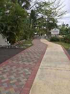 Rayon Hotel