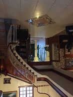 Rayon Hotel