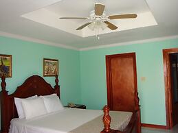 Rayon Hotel