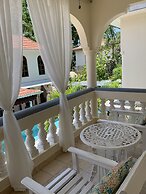 Rayon Hotel