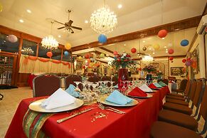 Rayon Hotel