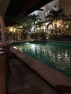 Rayon Hotel
