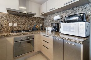 Luxury Condo Boutique