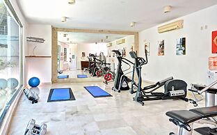 Luxury Condo Boutique