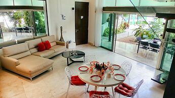 Luxury Condo Boutique