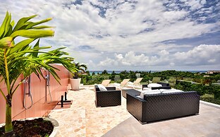Luxury Condo Boutique