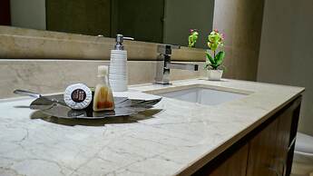 Luxury Condo Boutique