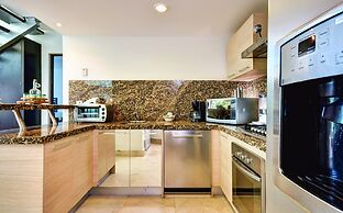 Luxury Condo Boutique