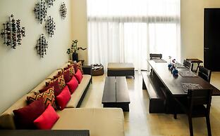 Luxury Condo Boutique