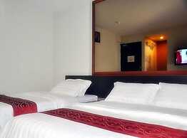 Goldenhill Hotel