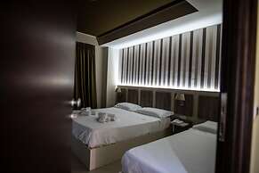 Hotel Cliché