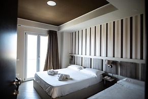 Hotel Cliché