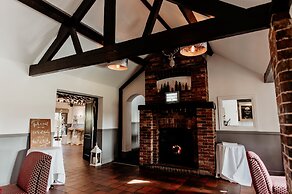 Oak Farm Hotel