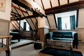 Oak Farm Hotel