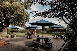 Oak Farm Hotel