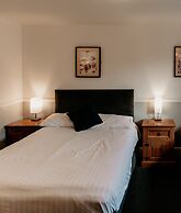 Oak Farm Hotel