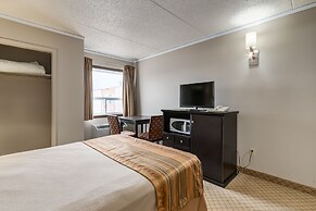 Premium Inn & Suites Calgary Airport