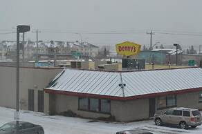 Premium Inn & Suites Calgary Airport
