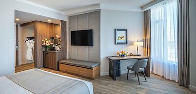 Grey Eagle Resort