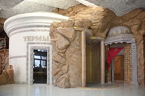 Ark Palace Hotel