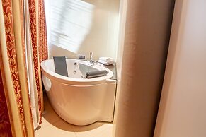 LVG Hotel Collection – Riz