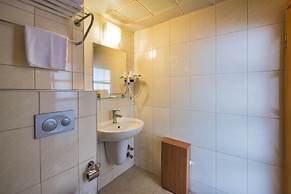 Kozan City Hotel