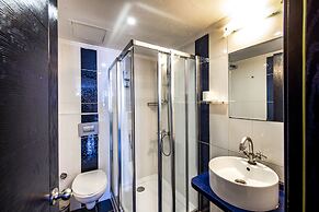 Kozan City Hotel