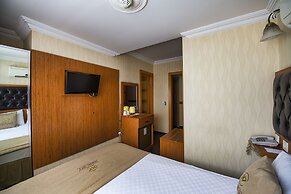 Kozan City Hotel