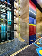 H10 Art Gallery