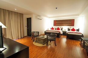 La Rose Suites