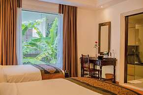 La Rose Suites